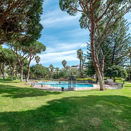 Apartmán Playas Del Duque Puerto Banus Apto 2